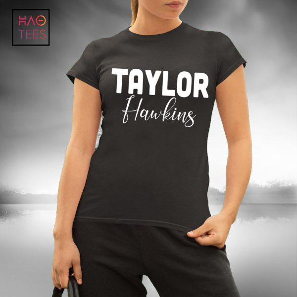 Emphasizing Taylor Hawkins’ influence T-shirt Classic – Man