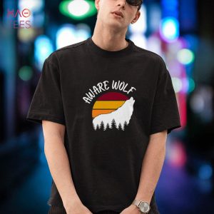 Funny Halloween Werewolf Howling Aware Wolf Full Moon Humor Shirt