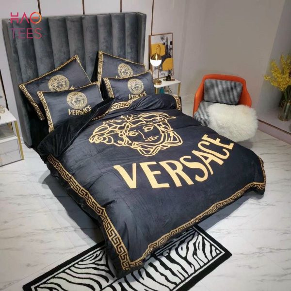 NEW Versace Luxury Limited Edition Gray Bedding Set