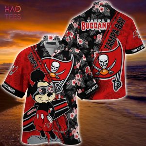 Mickey And Floral Tampa Bay Buccaneers NFL Summer Hawaiian Shirt