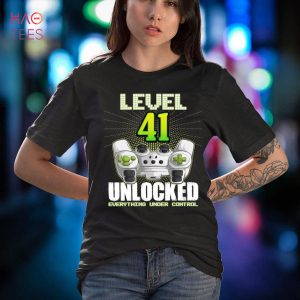 Gamer Boys Girls 41th Birthday Level 41 Unlocked 41 Year Old Shirt