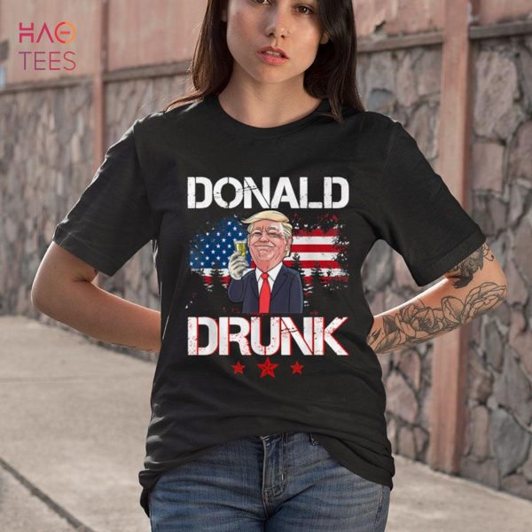 Funny Trump Donald Drunk Drinking Beer USA Flag 4th of July Shirt