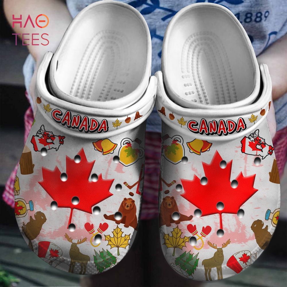 Canada Symbols Clogs Shoes Gift