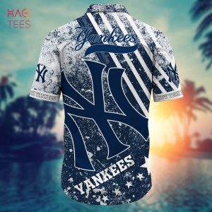 NY Yankees Hawaiian Shirt Baby Yoda Wearing Hat New York Yankees Gift -  Personalized Gifts: Family, Sports, Occasions, Trending