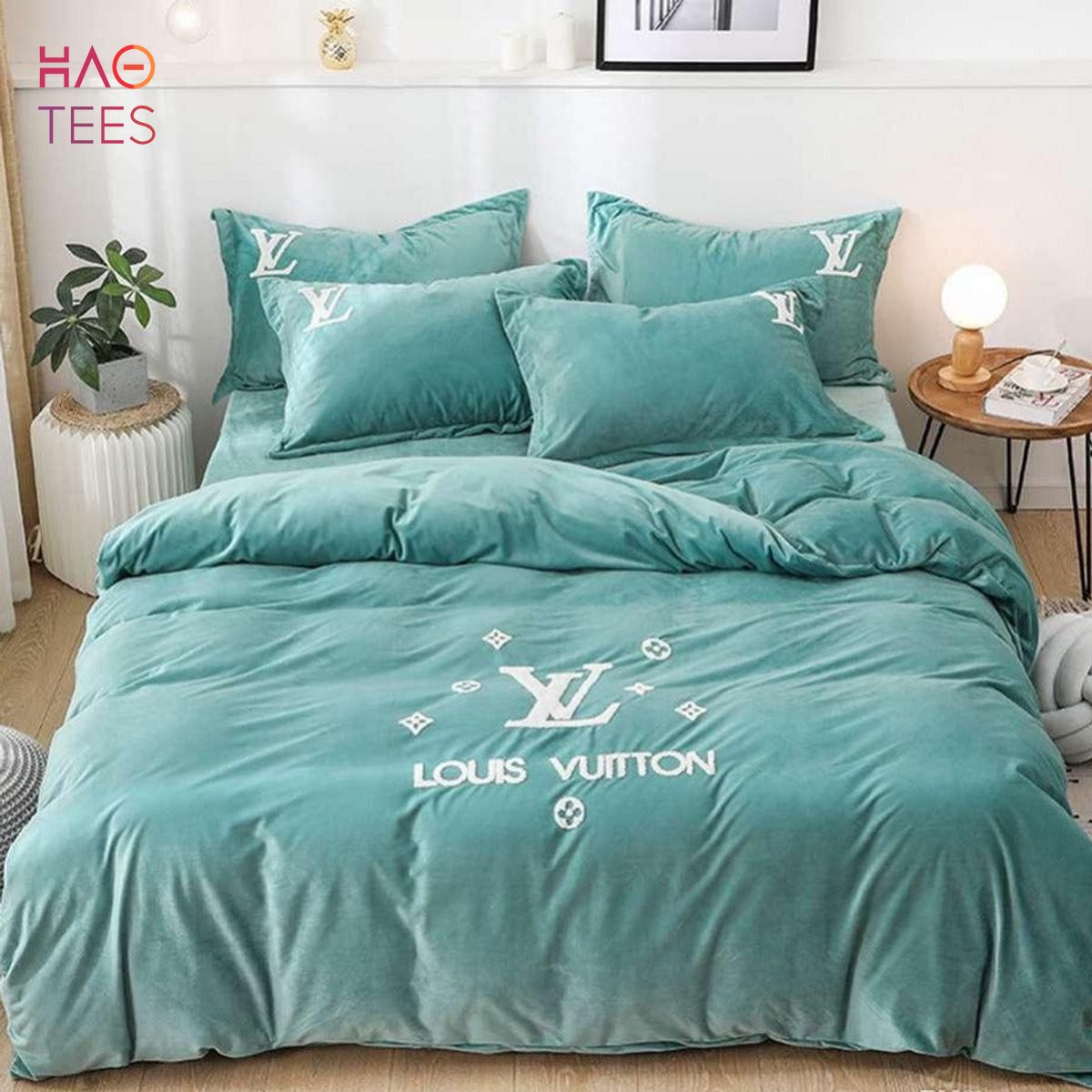 Louis Vuitton Elegant Modern Designer Bedding Set Luxury Store