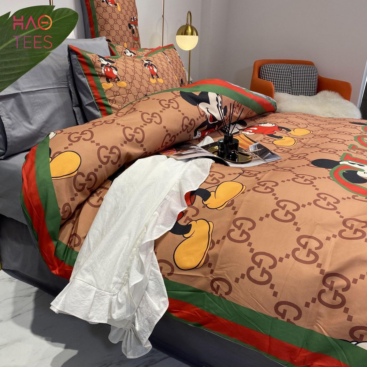 Gucci x Mickey Mouse Big Logo With Vintage Web In Signature Beige Monogram  Background Bedding Set King - Mugteeco