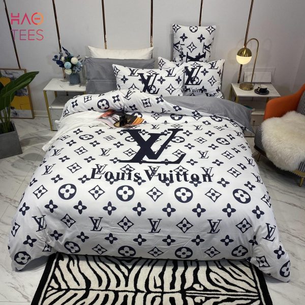 Louis Vuitton Black  White Bedding Set