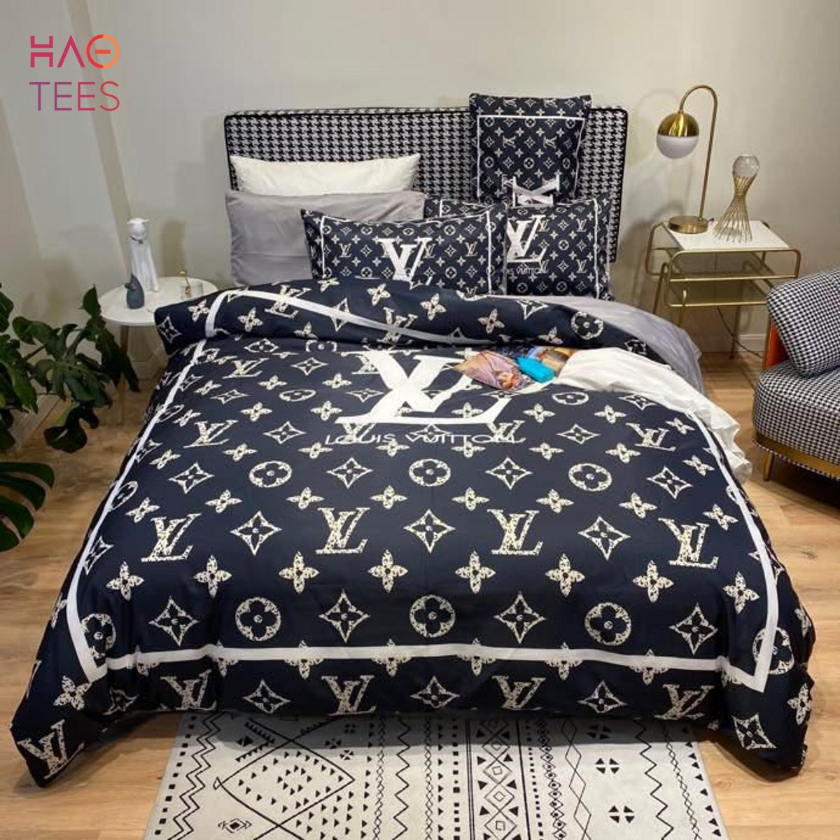 Louis Vuitton Monogram Luxury Brand High-End Bedding Set LV Home Decor