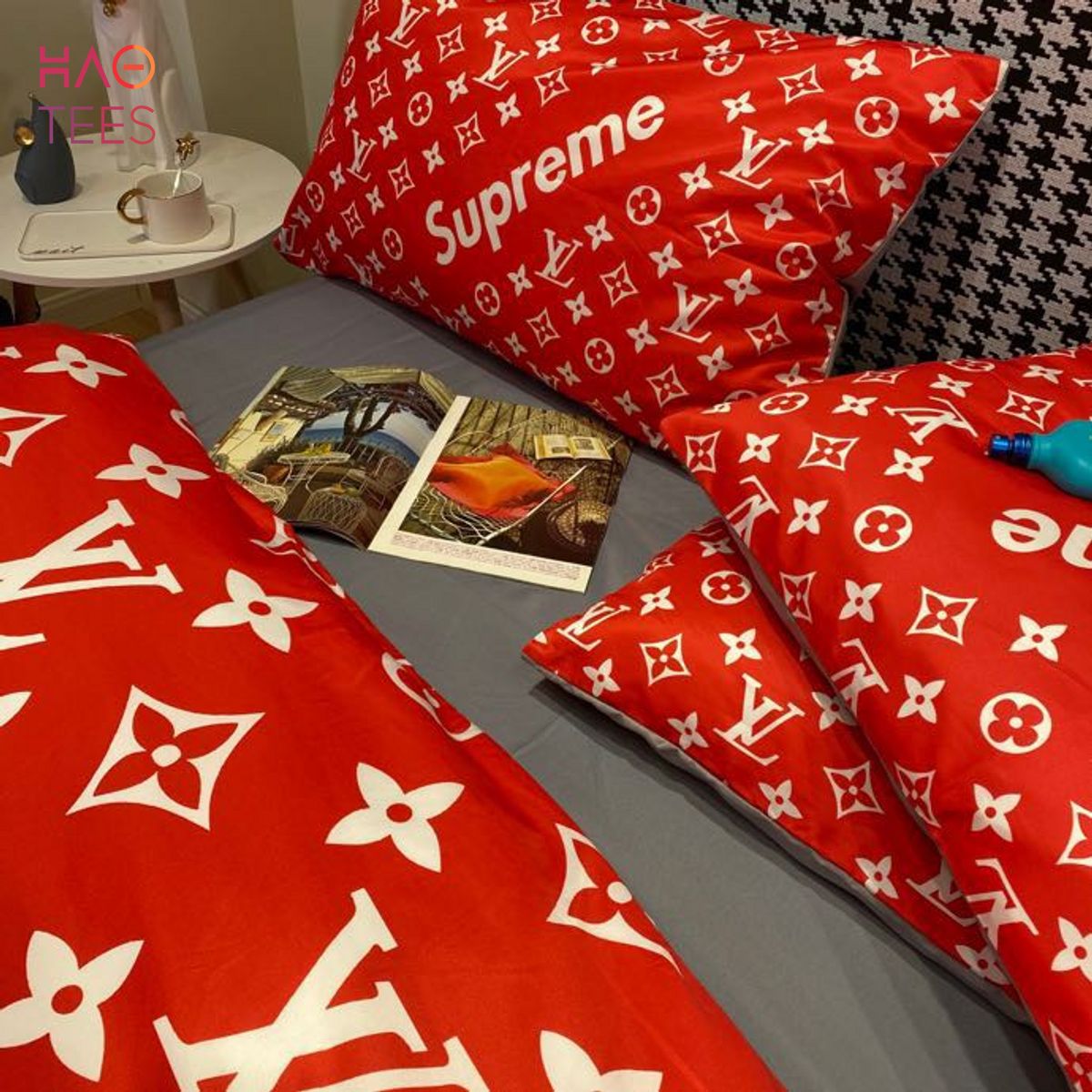 Louis Vuitton x Supreme In Signature Red Monogram Background Comforter  Bedding Set - Mugteeco