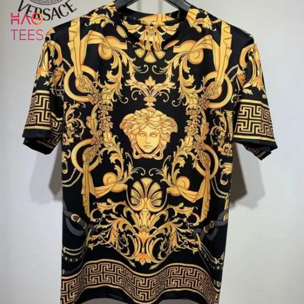 NEW Versace Gold Black Luxury T-shirts And Beach Limited Edition
