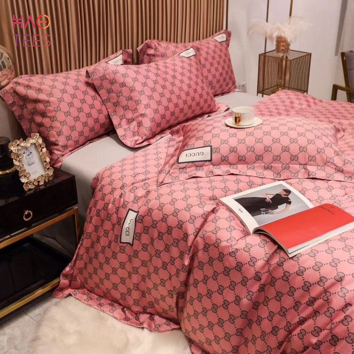TRENDDING Gucci Mix Pink Luxury Color Bedding Sets