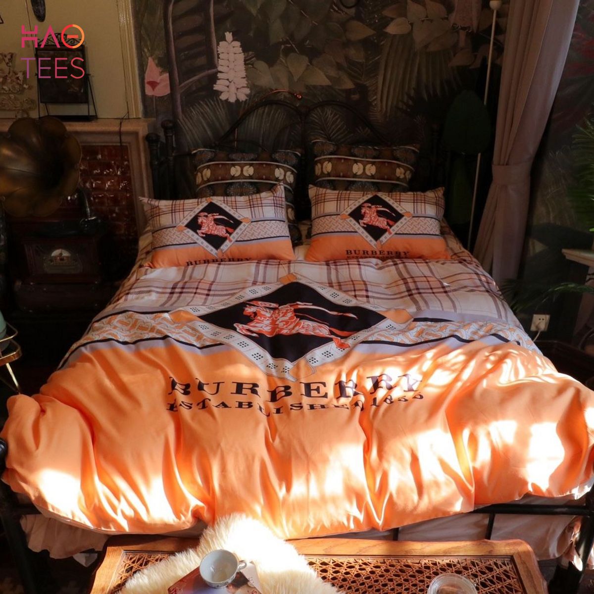 HOT Burberry Neon Orange Luxury Color Duvet Cover Bedding Set Limited Edition