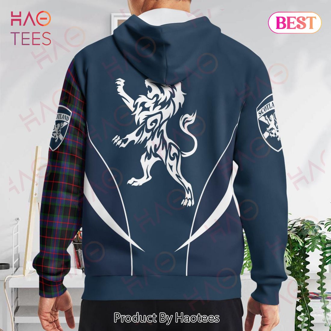 Nairn Clan Badge Rampant Lion Hoodie Nairn Clan Badge Rampant Lion Hoodie