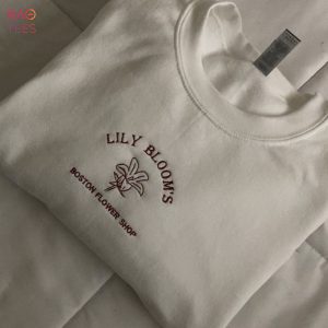 It Ends With Us Lily Bloom’s Floral Shop Embroidered Crewneck Flower Coho Booktok Trend  Book Gift Shirt