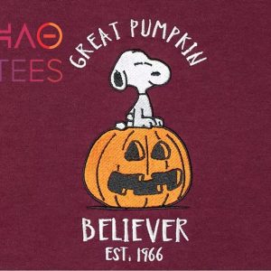 Snoopy Dog Halloween Embroidered Pumpkin Great Believer est 1966 Unisex Youth Tee Shirt