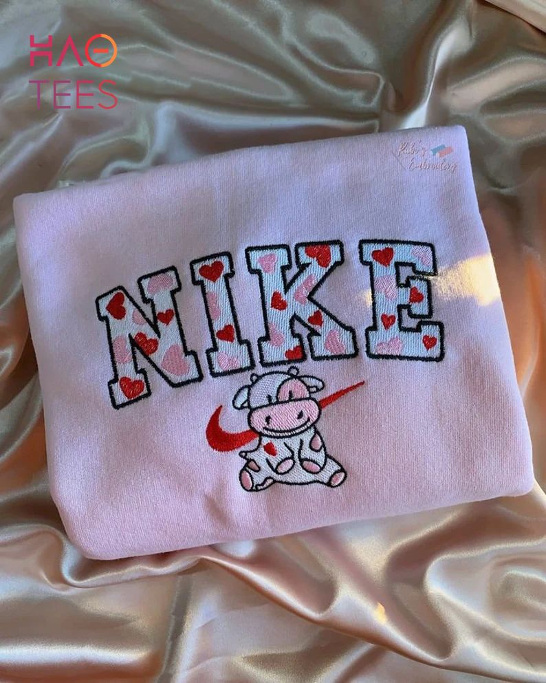 Cute Pink Cow Embroidered Crewneck Customized Embroidered Vintage Cow Print Embroidered Cow Print Shirt Cute Pink Cow Embroidered Crewneck Customized Embroidered Vintage Cow Print Embroidered Cow Print Shirt