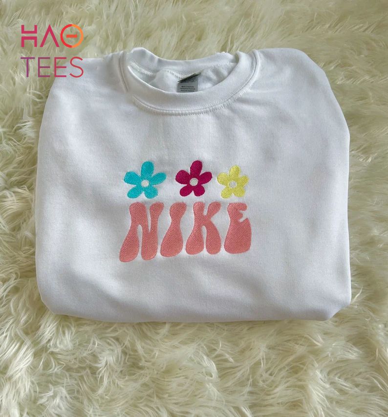 Floral Embroidered Crewneck Trendy Embroidery Shirt Floral Embroidered Crewneck Trendy Embroidery Shirt