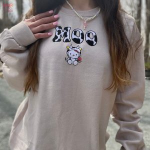 Hello Kitty Cow Moo Cute Embroidery Crewneck Shirt