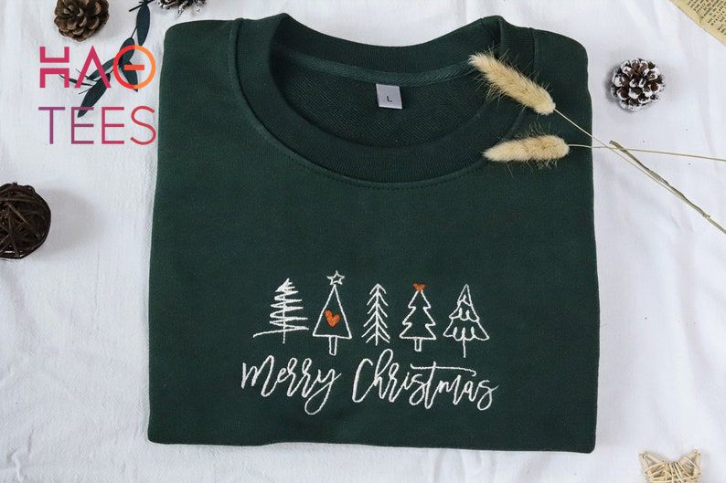 Merry Christmas Embroidered Crewneck Christmas Tree Green Vintage Christmas Gifts Shirt Merry Christmas Embroidered Crewneck Christmas Tree Green Vintage Christmas Gifts Shirt