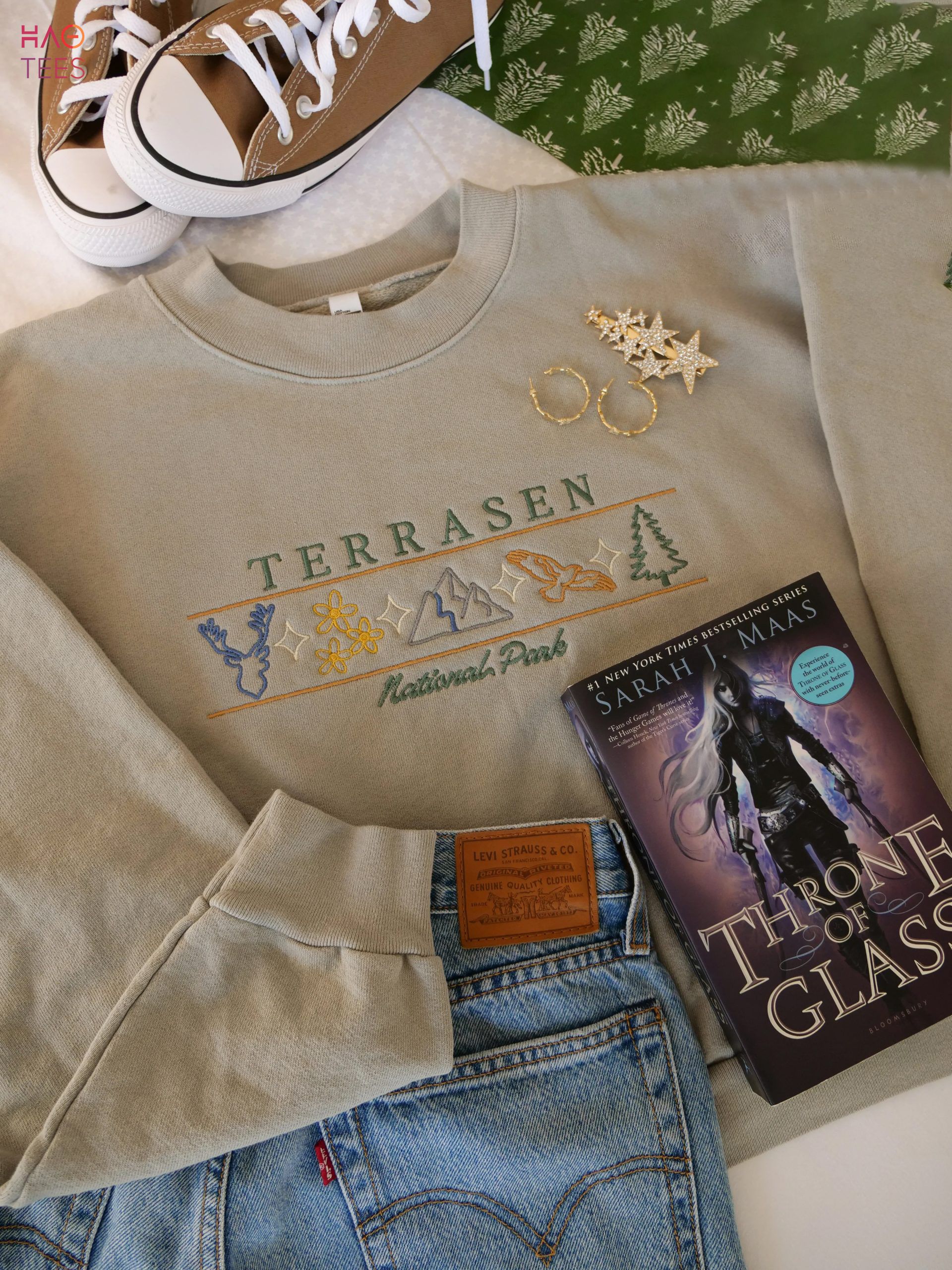 Terrasen National Park Sage Embroidered Crewneck Shirt Terrasen National Park Sage Embroidered Crewneck Shirt