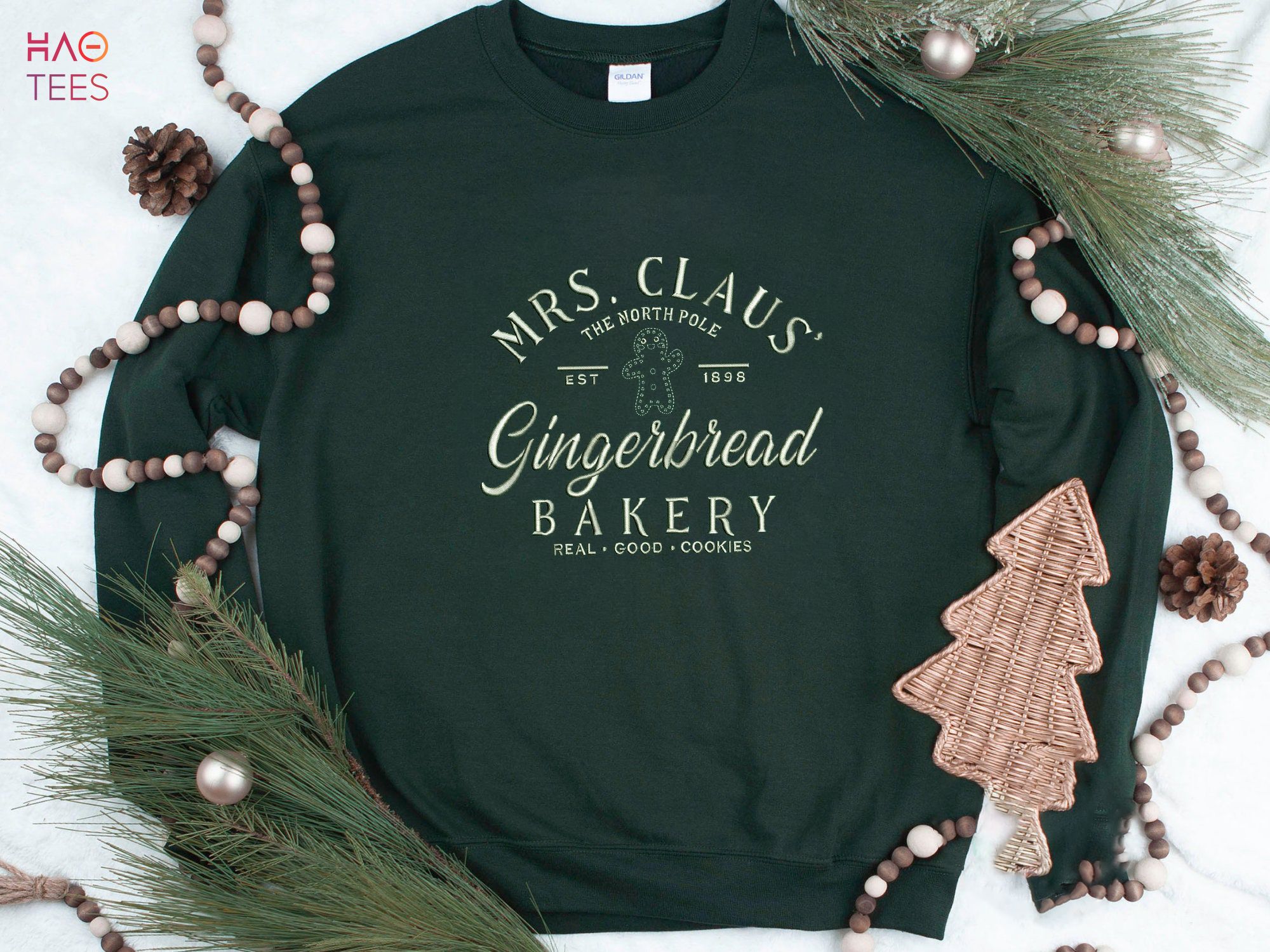 Vintage Christmas Embroidered Mrs Claus Gingerbread Bakery Funny Merry Xmas Retro Holiday Shirt For Women Men Shirt Vintage Christmas Embroidered Mrs Claus Gingerbread Bakery Funny Merry Xmas Retro Holiday Shirt For Women Men Shirt