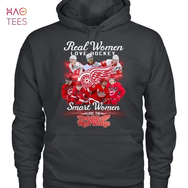 Real Women Love Football Smart Women Love Detroit Red Wings T-Shirt