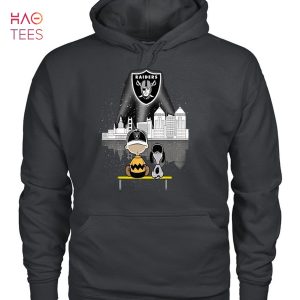 Charlie Brown And Snoopy Dog Watching City Oakland Raiders T-Shirt