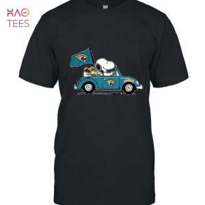Jacksonville Jaguars Snoopy Drives Jacksonville Jaguars Beetle Car Fan T-Shirt