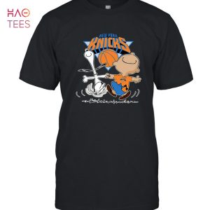 New York Knicks Charlie Brown Snoopy New York Knicks T-Shirt