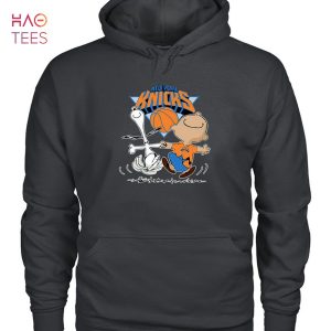 New York Knicks Charlie Brown Snoopy New York Knicks T-Shirt
