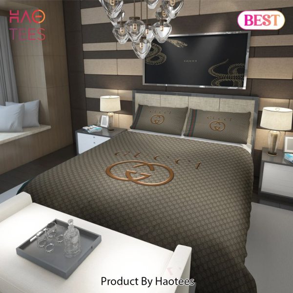 [SALE] Gucci Golden Logo Hot Luxury Brand Bedding Set Bedspread Duvet Cover Set Home Decor