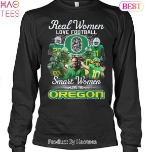 Real Women Love Foptball Smart Women Love The Oregon Ducks Unisex T-Shirt