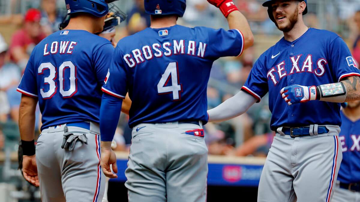 Rangers' Andrus set for return after birth of first child