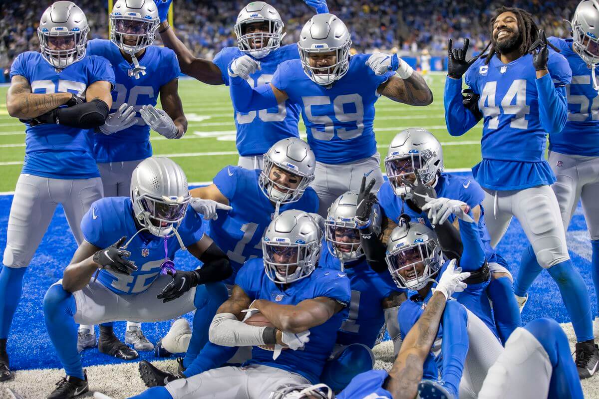 Going over the best designs for new Detroit Lions uniforms - Pride Of  Detroit
