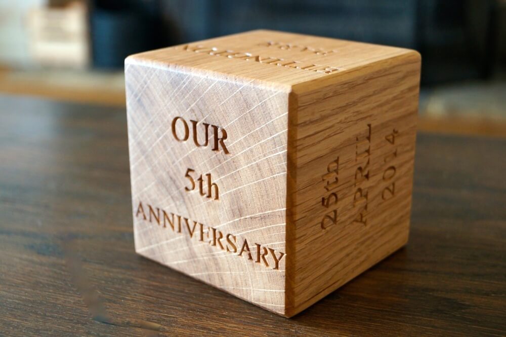 What are some unique ideas for a 5 year wedding anniversary gift