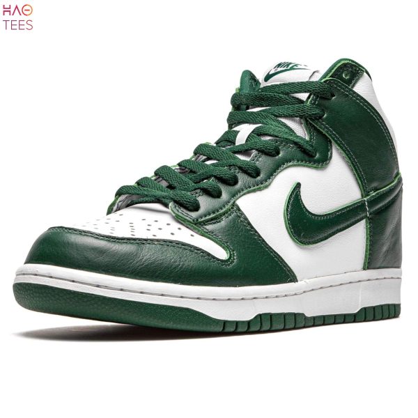 AVAILABLE Nike Dunk High SP Spartan Green