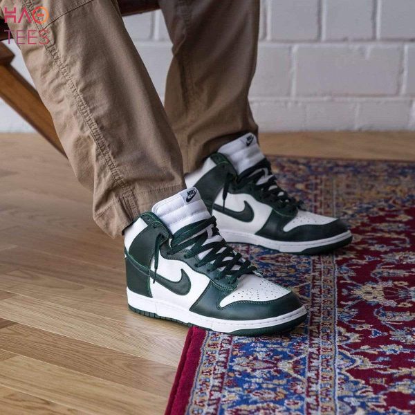 AVAILABLE Nike Dunk High SP Spartan Green