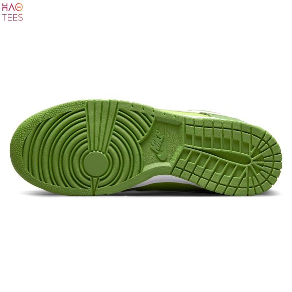 AVAILABLE Nike Dunk Low Chlorophyll