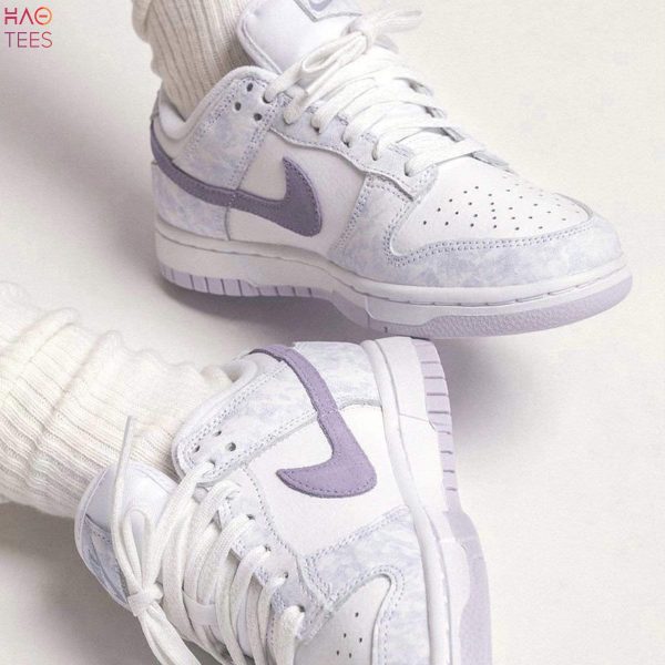 AVAILABLE Nike Dunk Low OG Wmns Purple Pulse