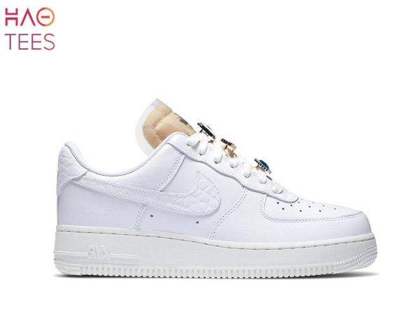 TRENDING Nike Air Force 1 07 Lx Bling