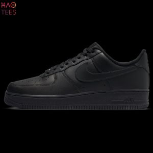 TRENDING Nike Air Force 1 07 Triple Black TRENDING Nike Air Force 1 07 Triple Black