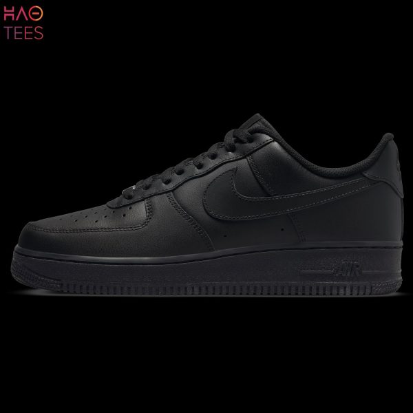 TRENDING Nike Air Force 1 07 Triple Black