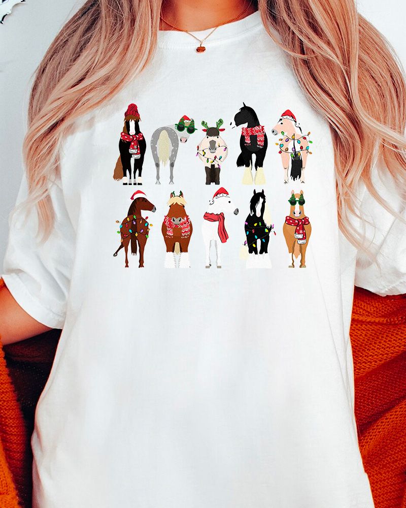 LIMITED Lovely Horse Christmas Christmas Sweatshirt LIMITED Lovely Horse Christmas Christmas Sweatshirt