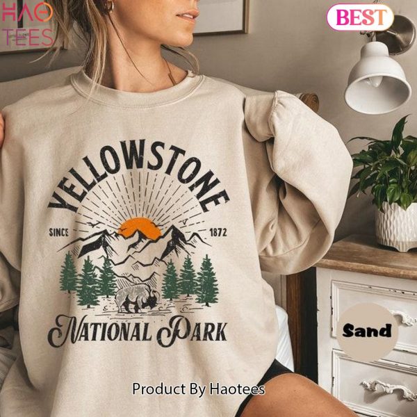 Yellowstone Sweatshirt, Yellowstone National Park Hoodie, Traveler Family Outfit, Hiking Clothings, Family Road Trip Hoodie, Camping Gifts Men Women Unisex